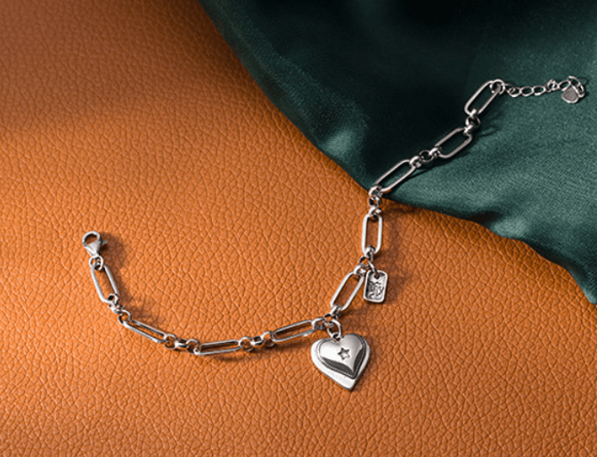 925 Loving Heart In Sterling Silver Bracelet For Women - Trendha