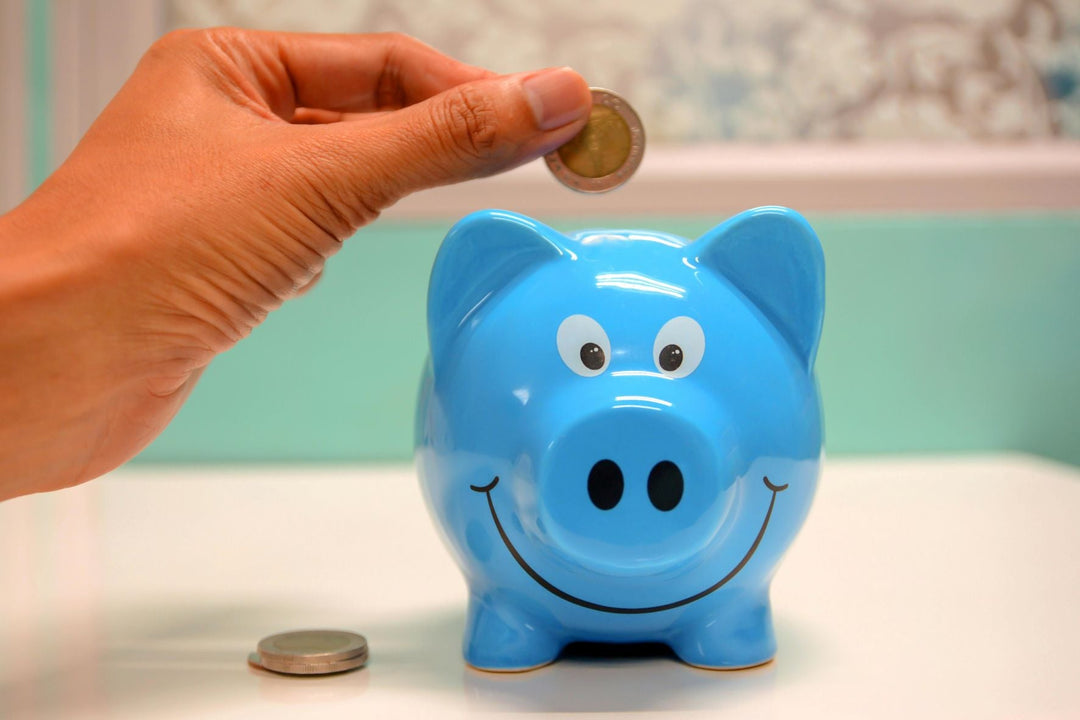 "Money Boxes vs. Piggy Banks: Teaching Kids Smart Savings and Financial Habits"