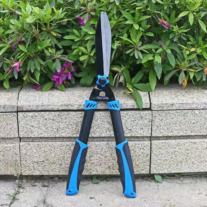 Professional Hedge Shears for Precision Pruning