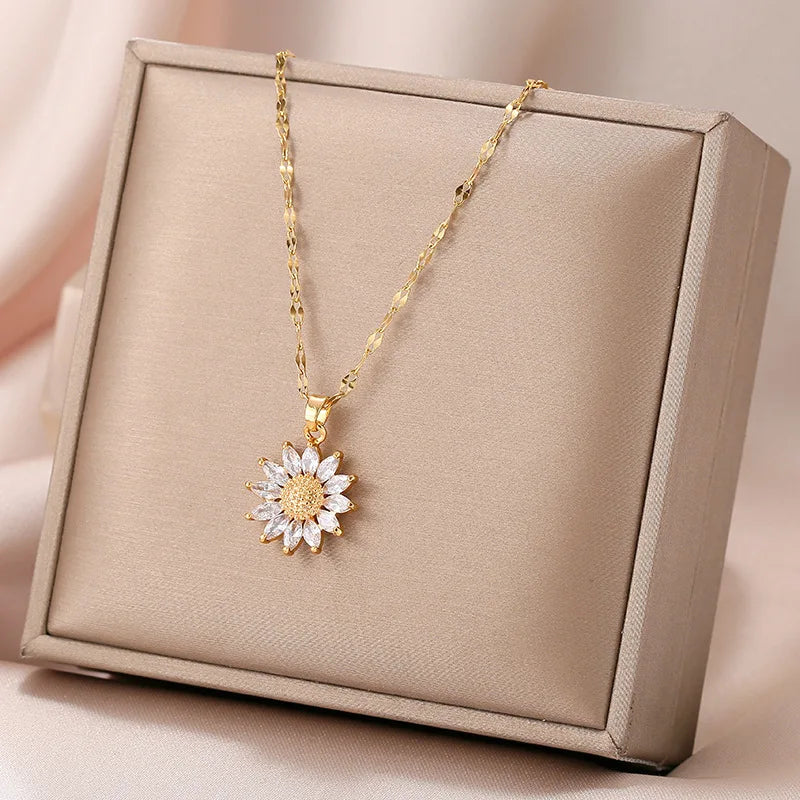 Flower Pendant Necklace