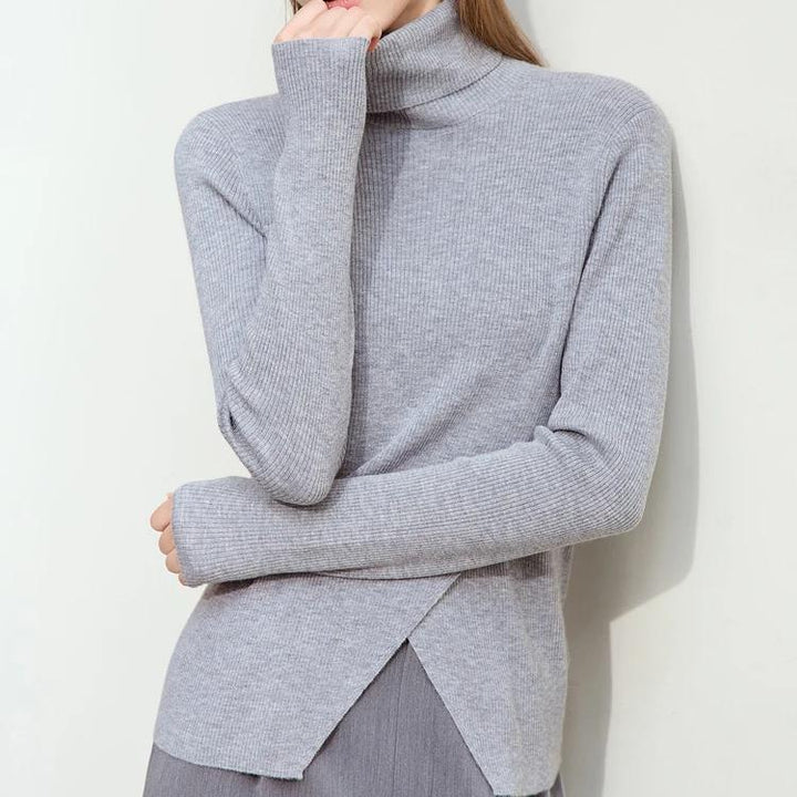 Minimalist Women's Turtleneck Sweater for Autumn