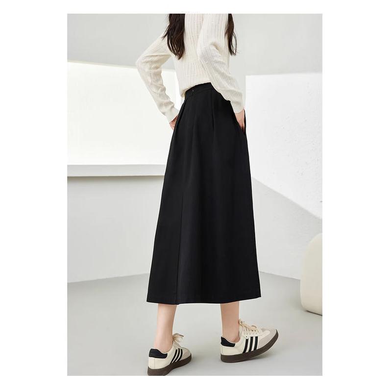 Elegant Black Cotton Midi Skirt with Pockets