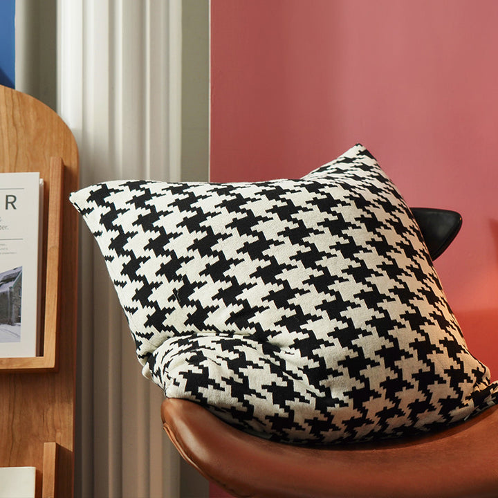 Classic Houndstooth Throw Pillow Cover