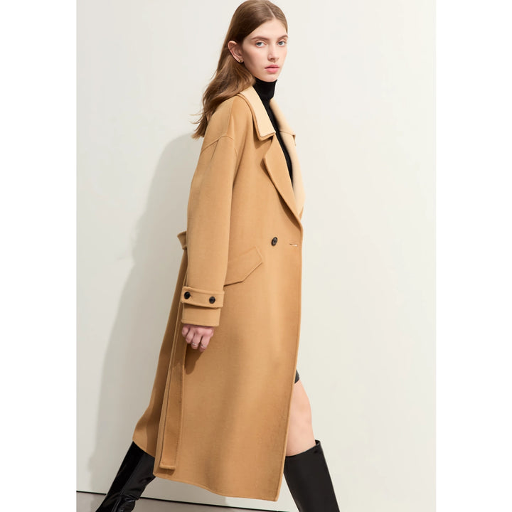 Minimalist Women’s Wool Coat with Contrast Stitching