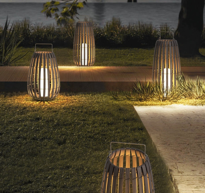 Solar Powered Rattan Lawn Portable Light