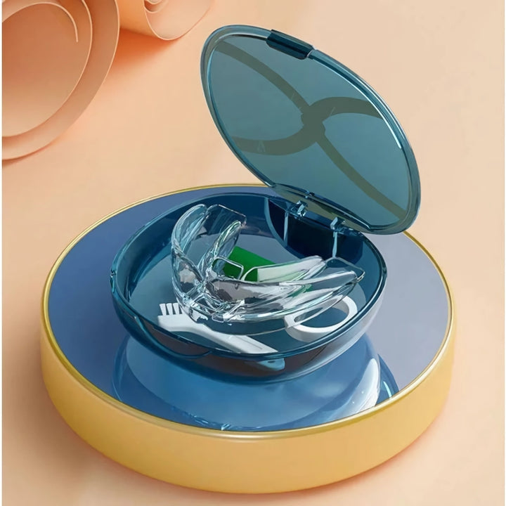 Portable Denture Box with Mirror