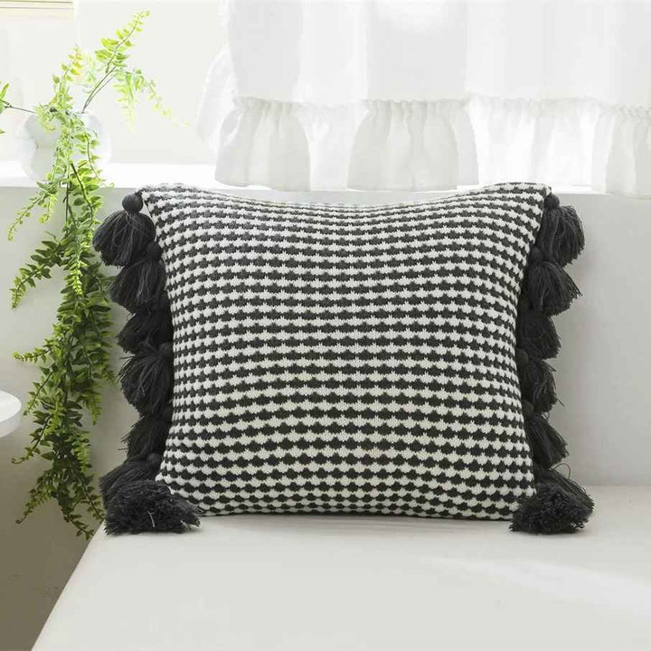 Spot Plaid Tassel Cushion Cover