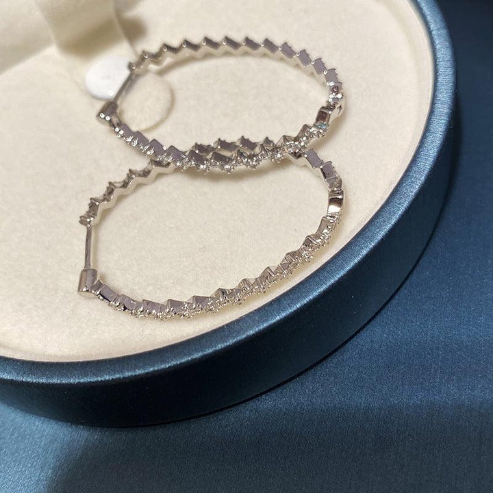 Mosan Diamond Wave Fashion Geometry Earrings - Trendha