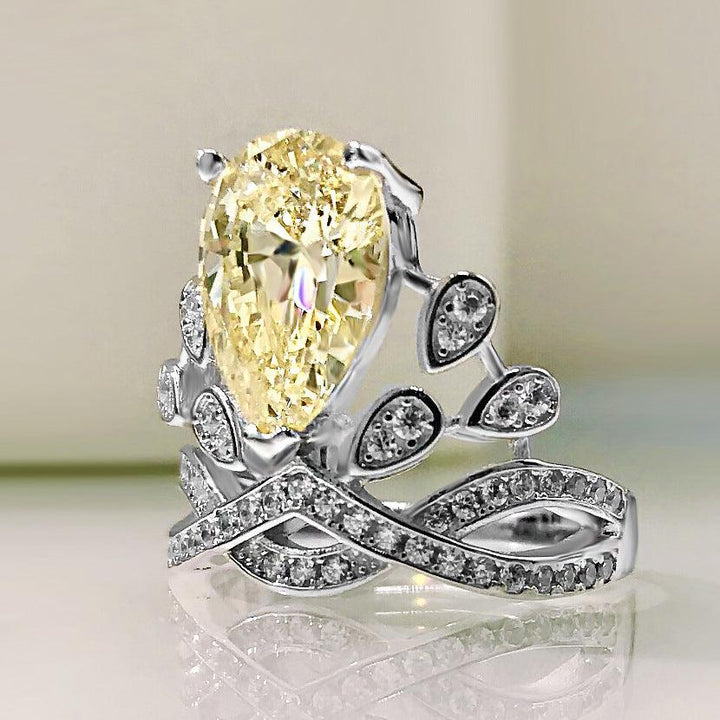 New Pear-shaped Water Drop Personalized Yellow Diamond Crown 8x12mm Ring - Trendha