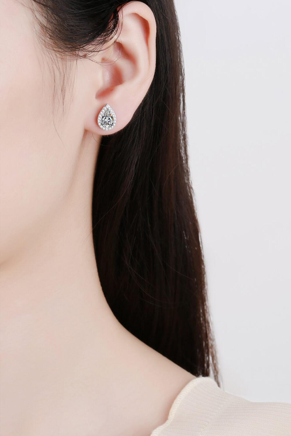 Moissanite Teardrop Stud Earrings - Trendha