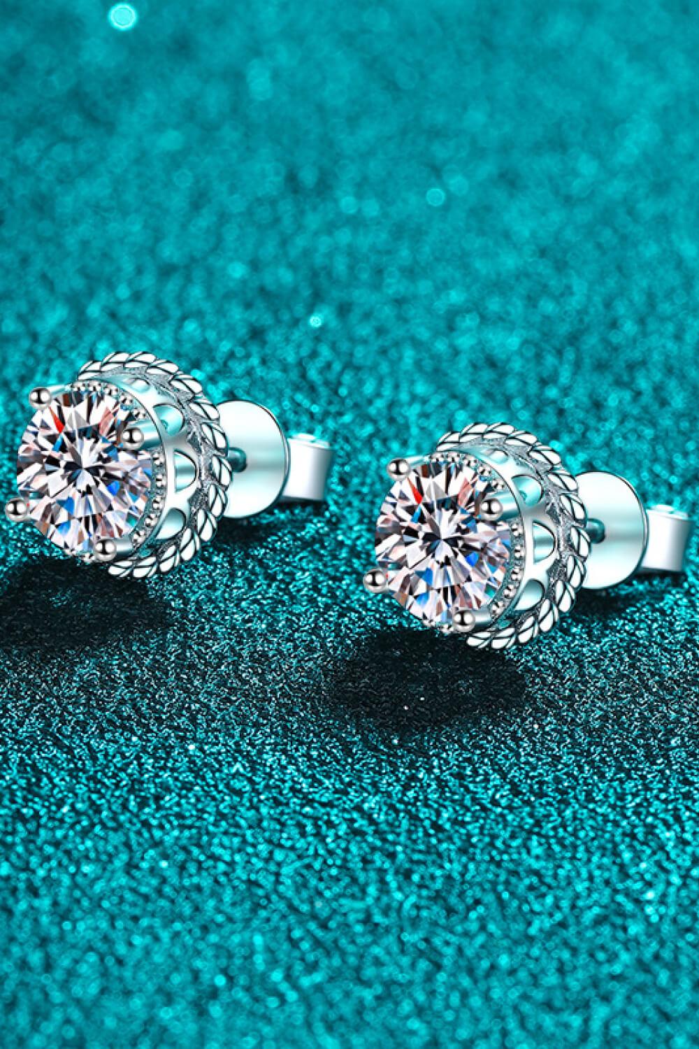 1 Carat Moissanite Rhodium-Plated Round Stud Earrings - Trendha